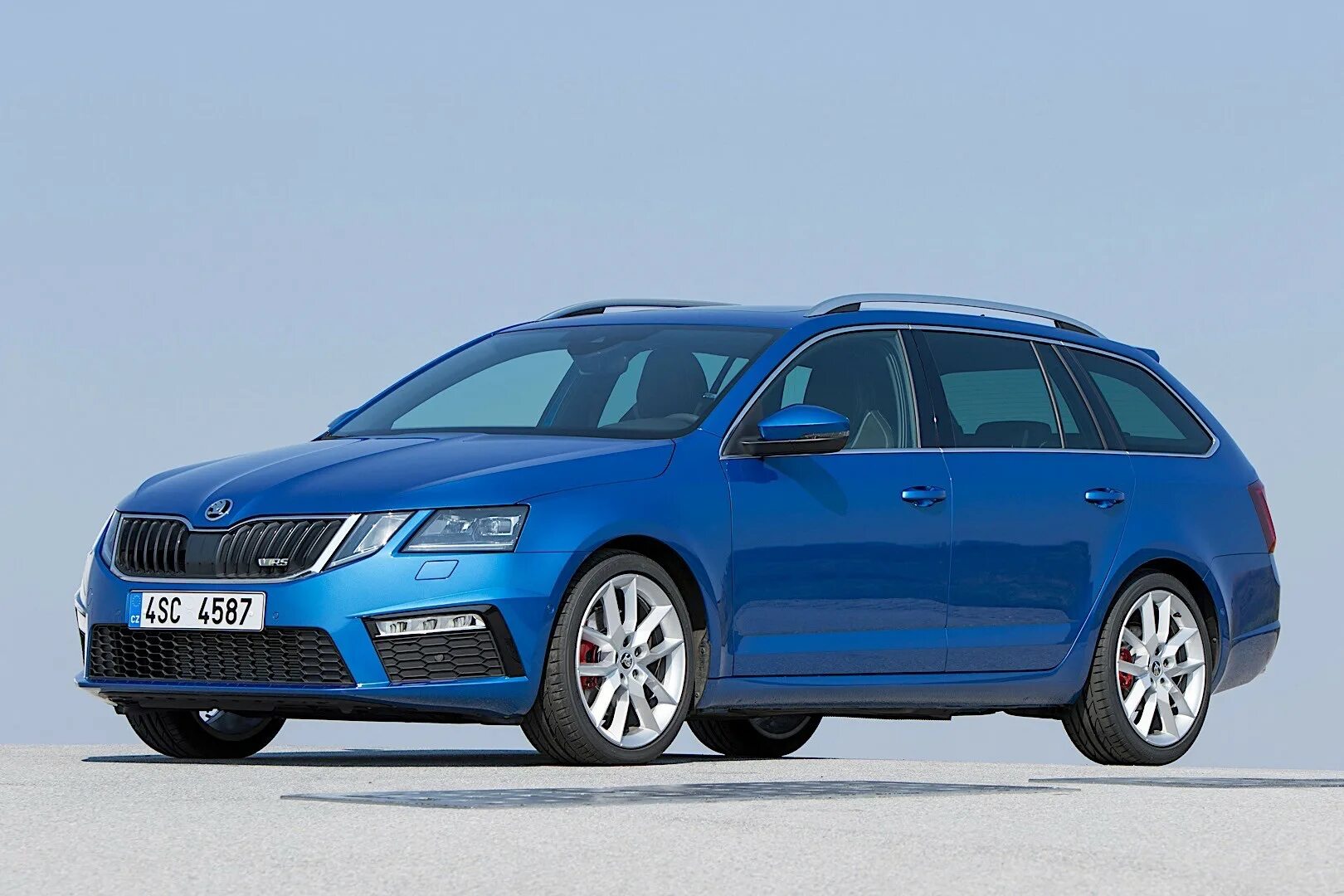 Skoda Octavia Combi RS. Skoda Octavia a7 RS универсал. Skoda Octavia RS Combi 2017.