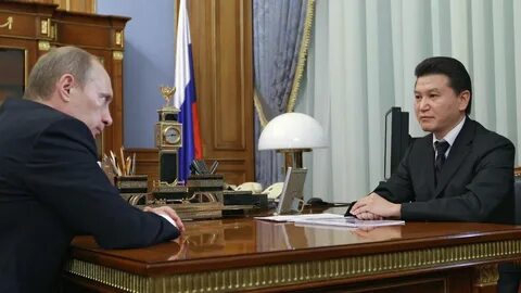 Где илюмжинов сейчас живет