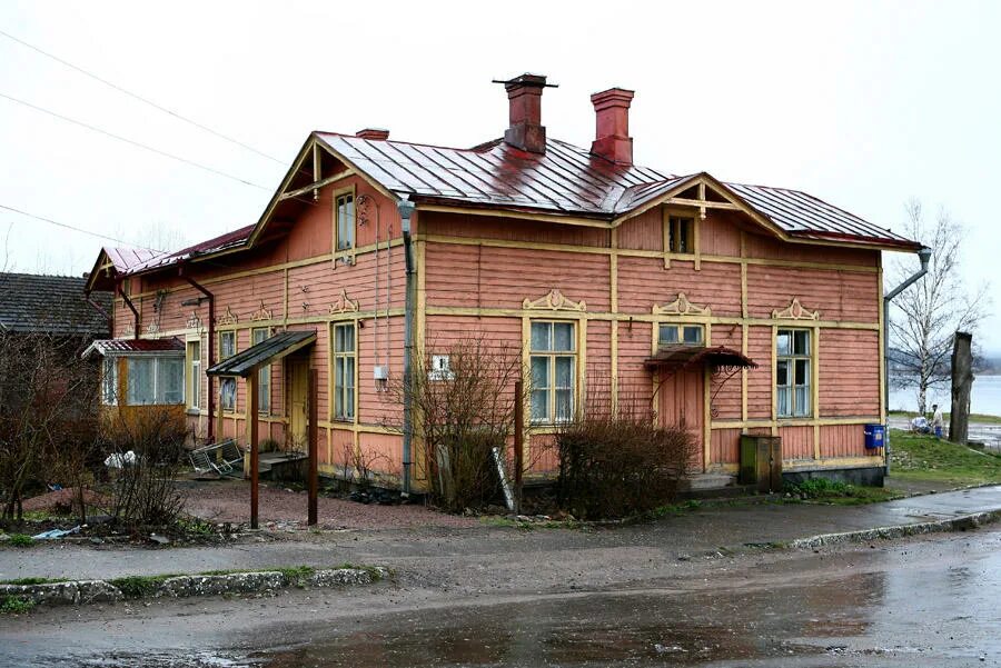 Купить дом в сортавала. Сортавала-Пристань Сортавала. Усадьба Сомероя Сортавала. Вокзал Сортавала Пристань. Город Сортавала Карелия Пристань.