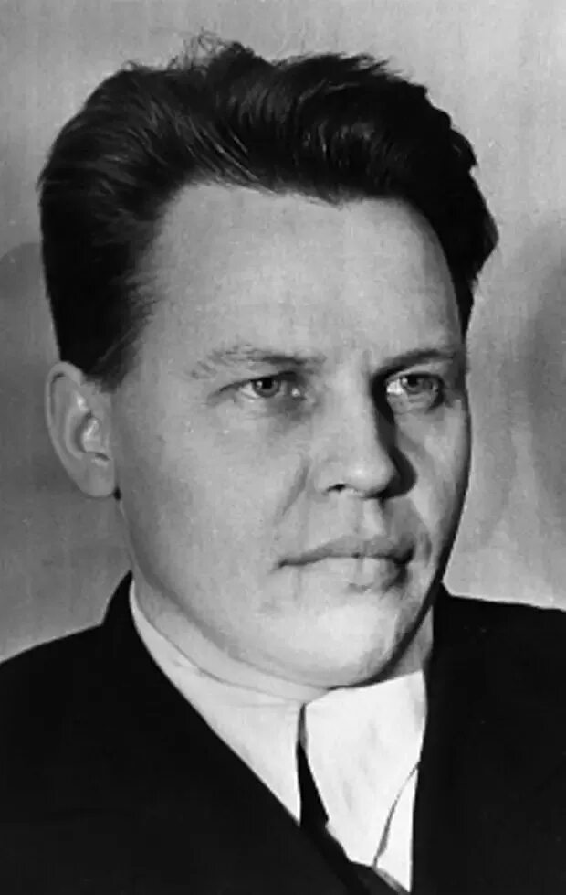 Вознесенский портрет. Вознесенский портрет. Мастерская вознесенский. Вознесенский ювелирныйх завод. Мастерская вознесенский.