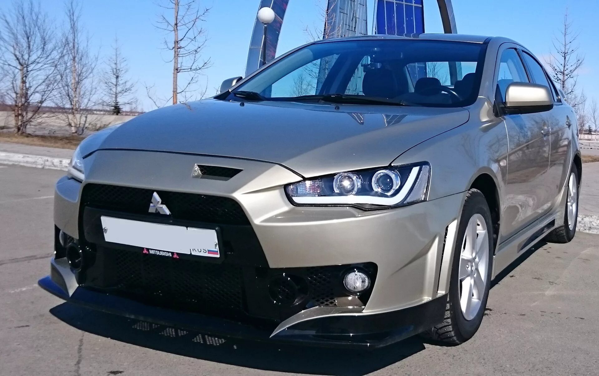 Лансер 10 полный. FQ 400 Лансер 10. Митсубиси Лансер 10. Лансер 10 в обвесе. Mitsubishi Lancer 10 обвес.