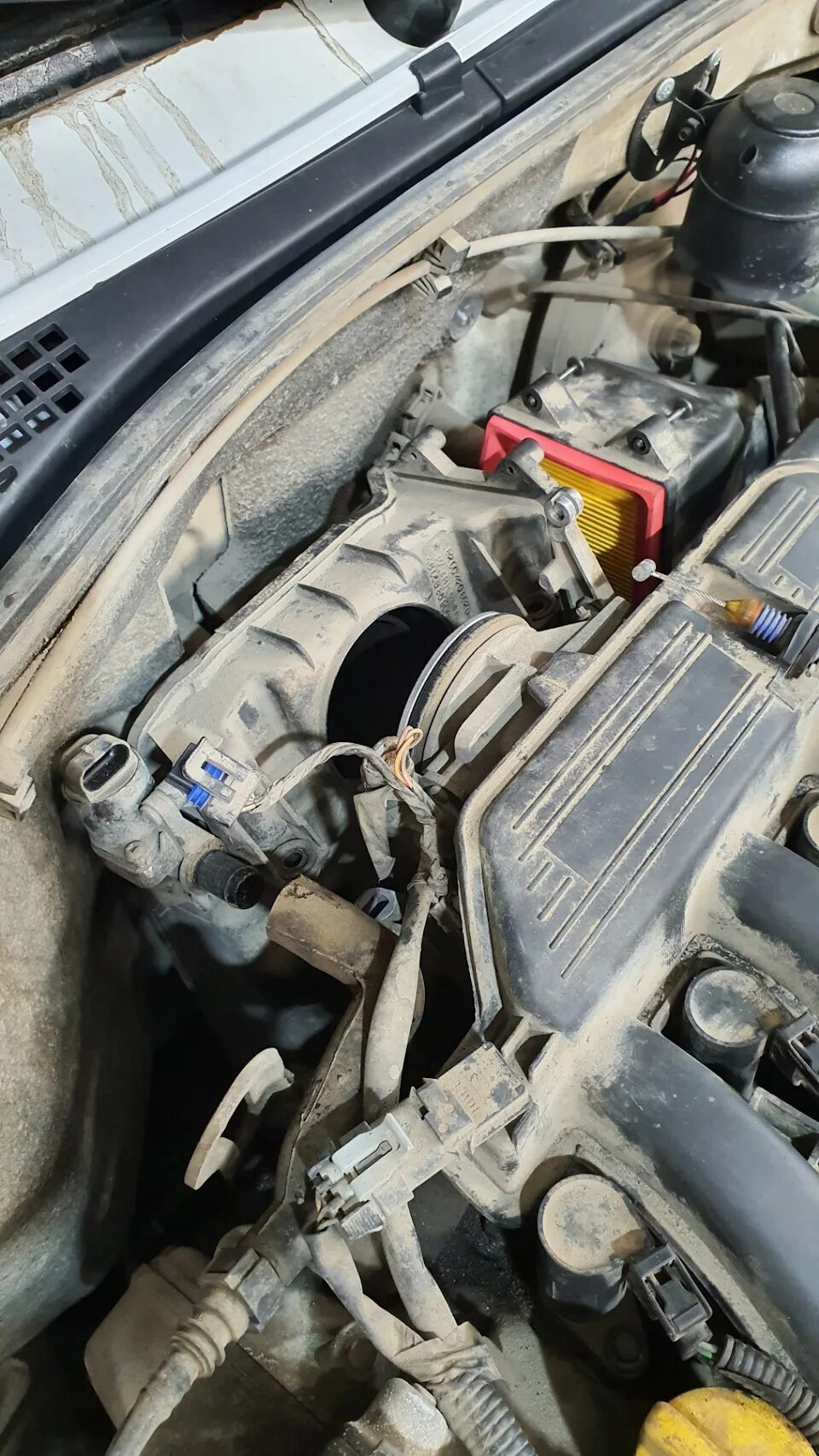 Ларгус плавают обороты двигателя. Плавают обороты ларгус. Плавает-холостой-ход-ларгус. Подсос воздуха на ларгусе 8 клапанной. Холостой ход на ларгусе.