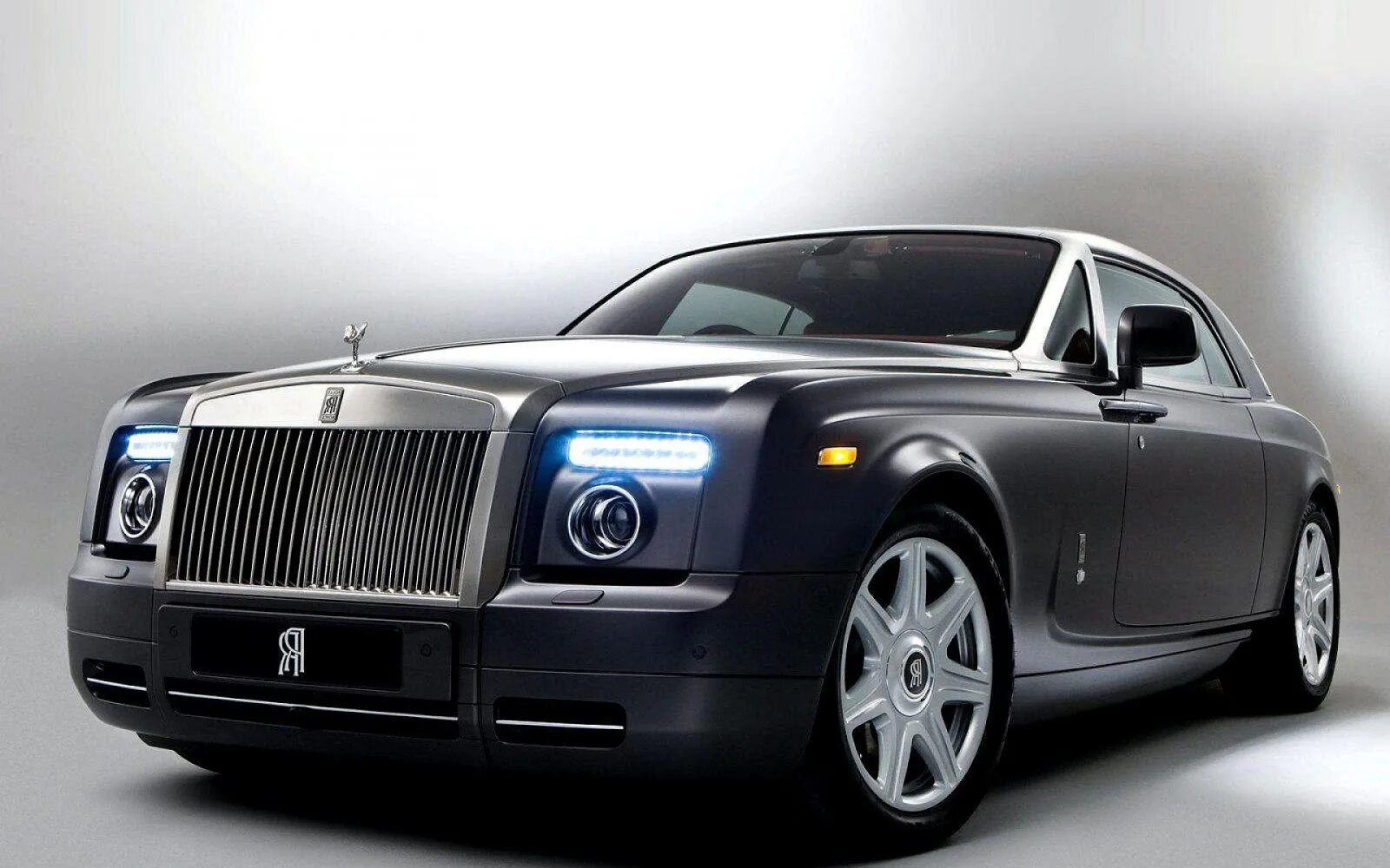 Как называется роллс ройс. Rolls Royce Phantom 2008. Автомобиль Роллс Ройс Фантом. Rolls Royce Phantom Coupe 2008. Rolls Royce Phantom 7.