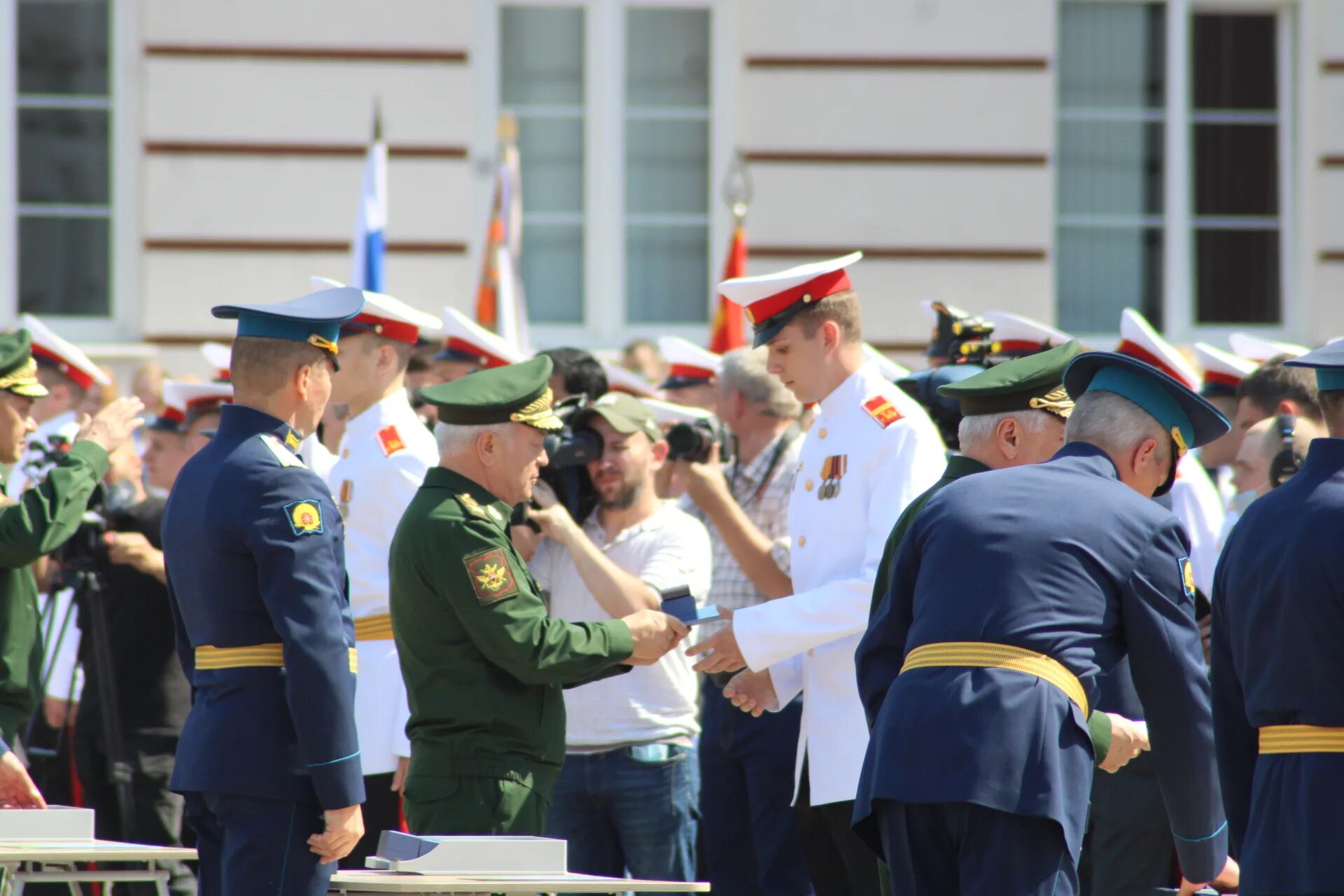 Погоны тульского Суворовского военного училища. Выпускники Суворовского училища. Выпускной в Суворовском училище. Выпускники СВУ. Знаменитые выпускники суворовского училища