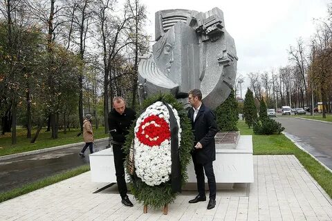 Памятник 20 октября