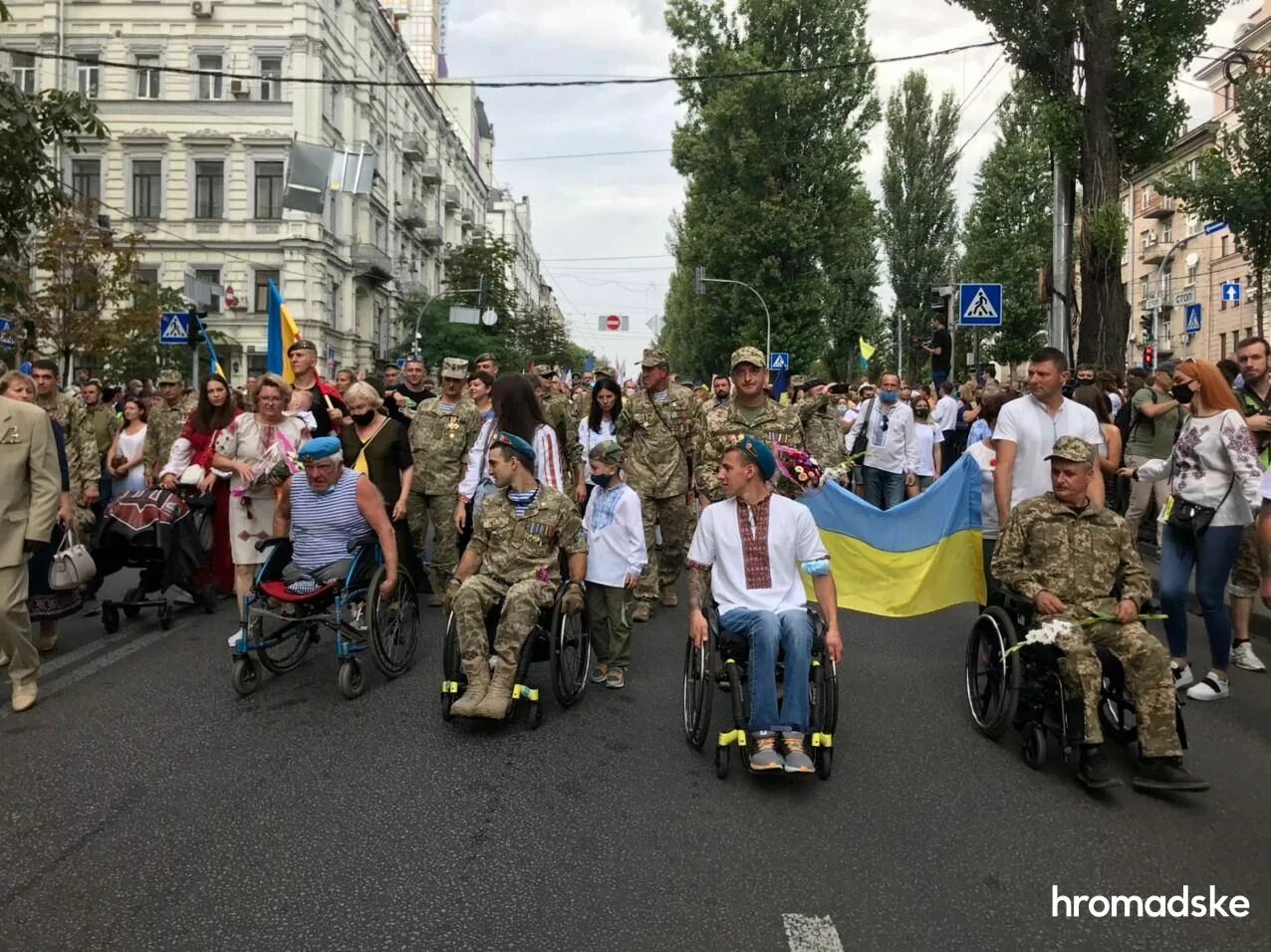 104 украина. Парад на Майдане. Парад независимости Украины.