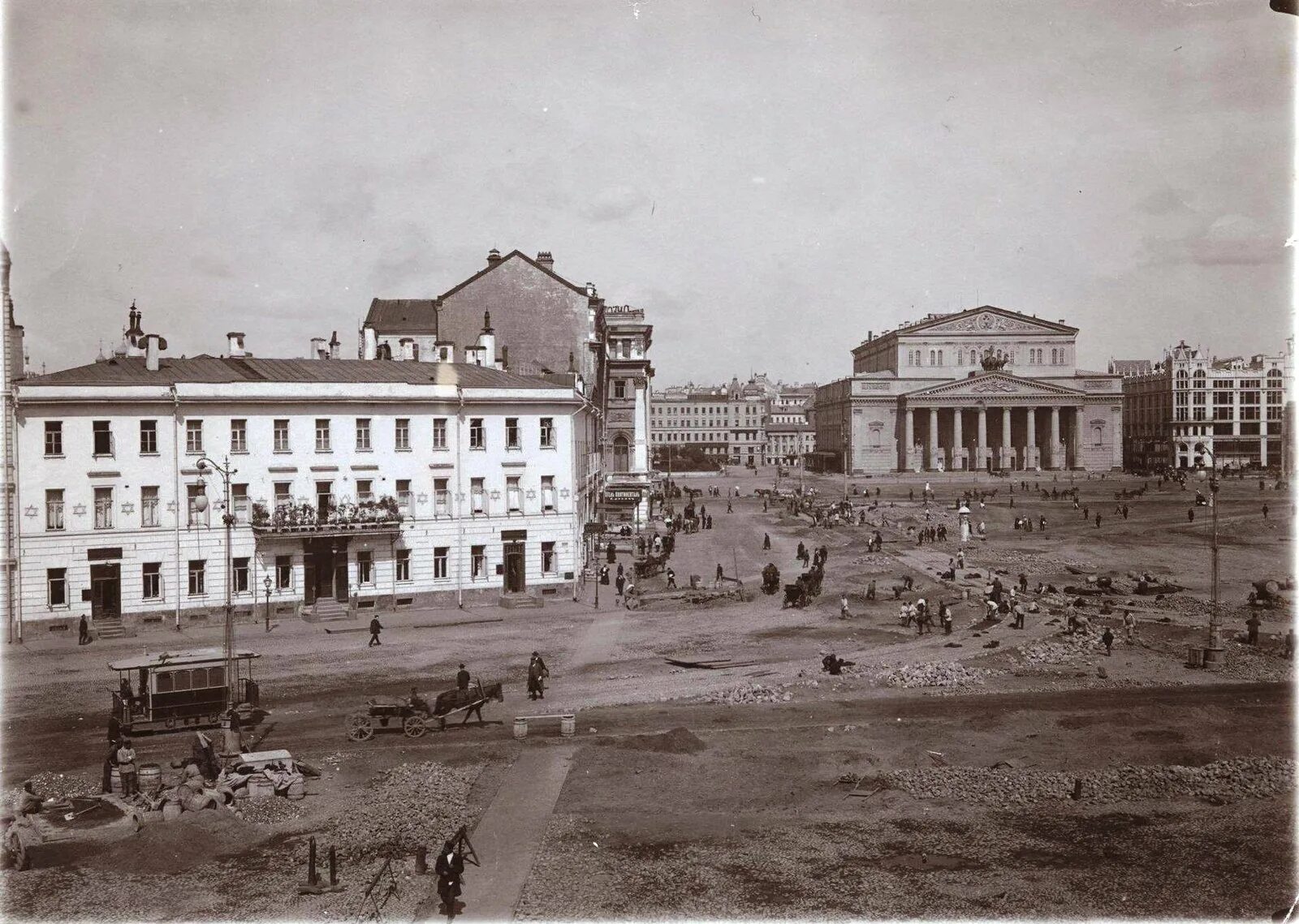 Какая старая площадь в москве. Театральная площадь Москва 19 век. Театральная площадь 1910. Большой театр и Театральная площадь в Москве 19 век. Театральная площадь, 1890 год..