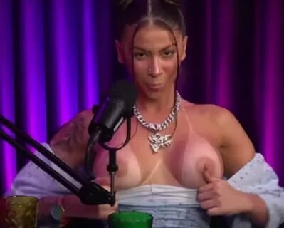 Mc Pipokinha pelada vídeo nua. 