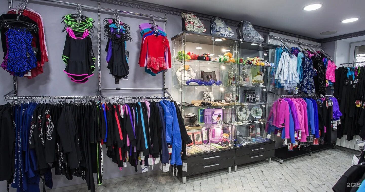 фигурный магазин. магазин фигурист москва ленинградский проспект 44. магазин фигурист москва ленинградский проспект 44. витрина магазина для фигуристов. магазин фигуристка.