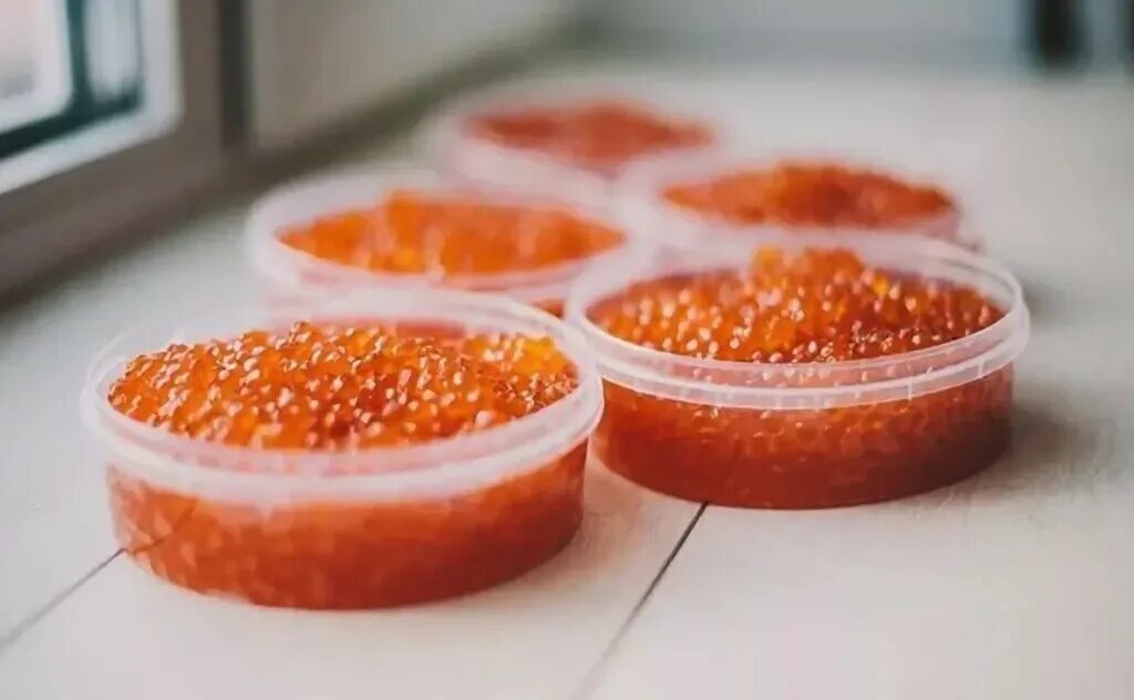 красная икра кета 500 гр. икра красная кета. икра горбуши замороженна. как выбрать кету с икрой. икра кижуча.