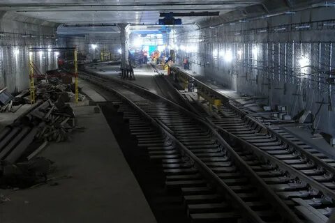 Станция метро новоясеневская