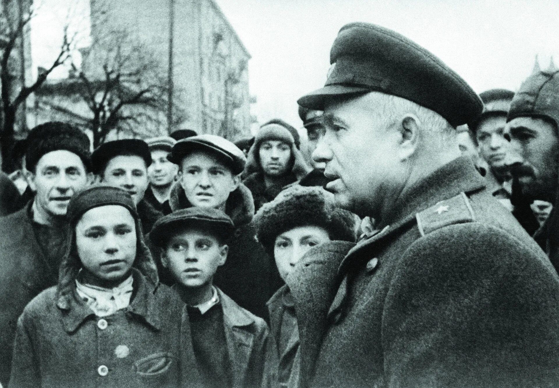 Первый секретарь цк кп. Хрущев 1943. хрущев первый секретарь цк кп. хрущев в киеве 1944 год. хрущев фото 1943.