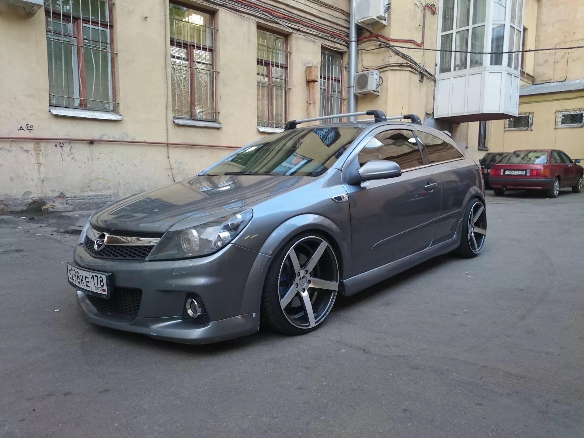 Обвесы opel. Opel Astra h GTC. Opel Astra h Tuning. Opel Astra h GTC диски.