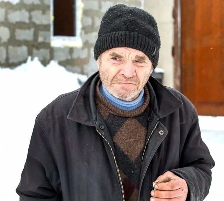 Ночлежка на боровой 112. Социальная гостиница для лиц без определенного места жительства. Ночлежка для бездомных спб. Тихий приют для бездомных бедолаг 10 букв. Пункт обогрева для бездомных.