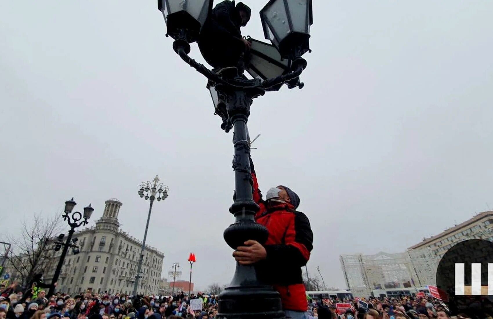 Выступление на митинге 9