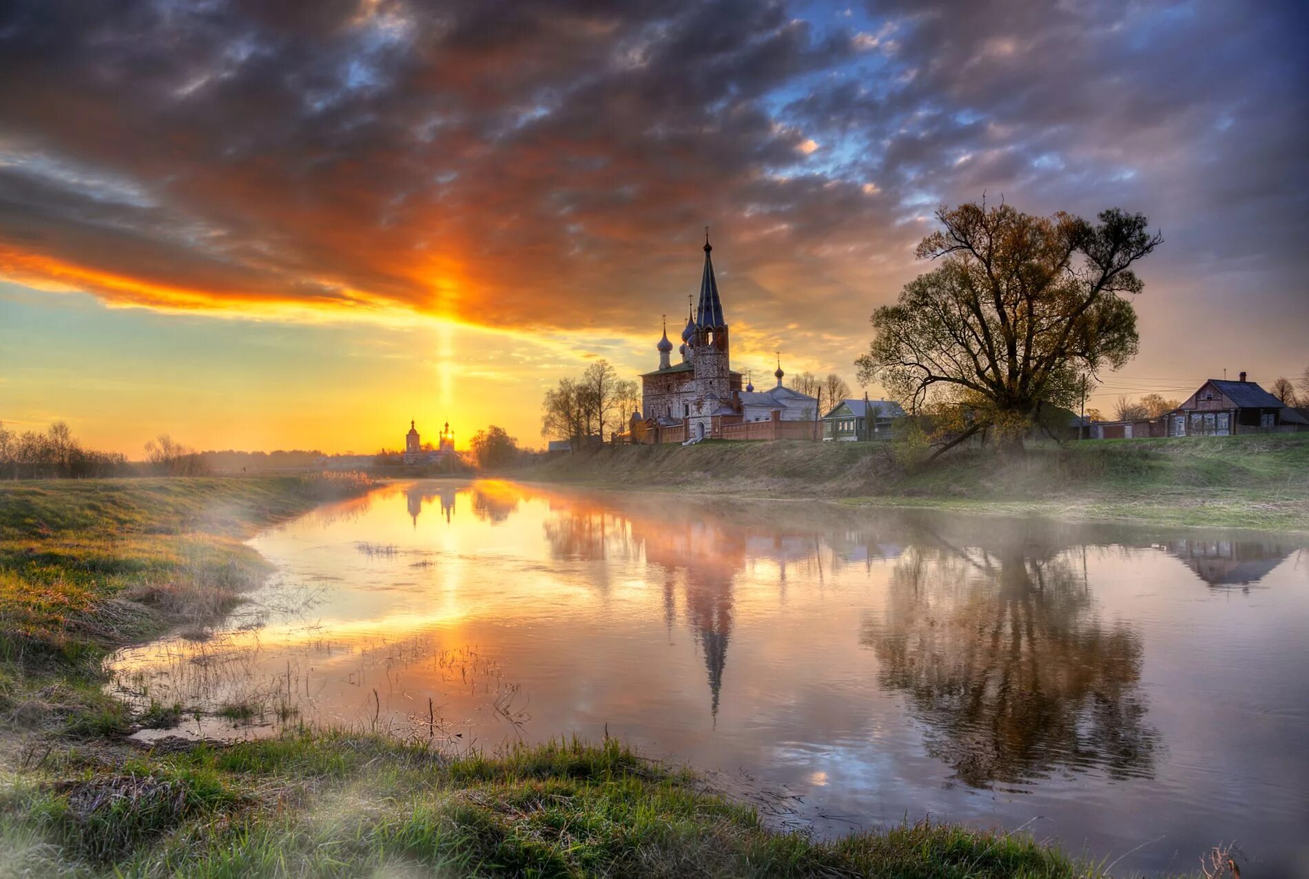 Nature of russia. Дунилово Ивановская область. Дунилово осенью. Гордеев Дунилово. Дунилово Ивановская область белые купола.