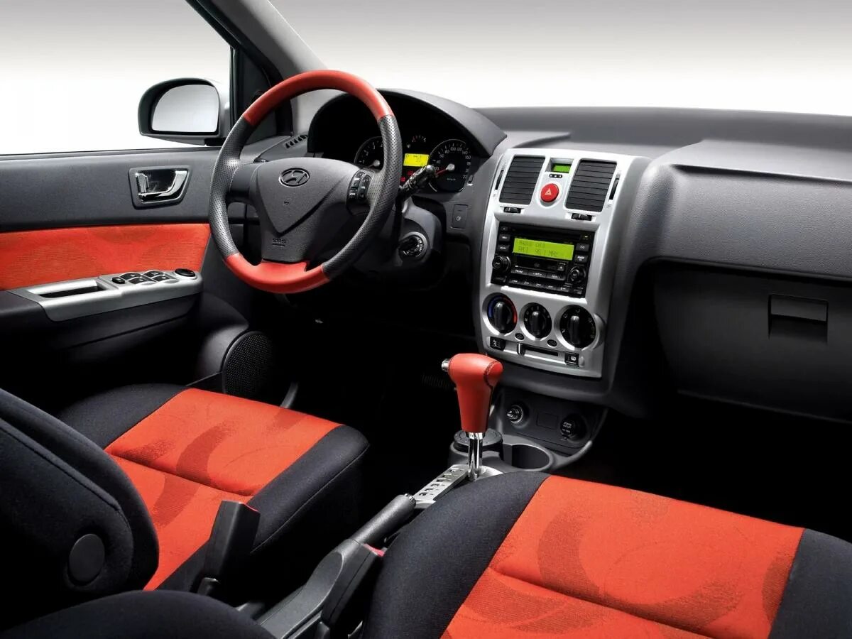 Getz тюнинг салона Покраска деталей интерьера салона Hyundai Getz, 1,4 л, 2008 года тюнинг DRIVE2