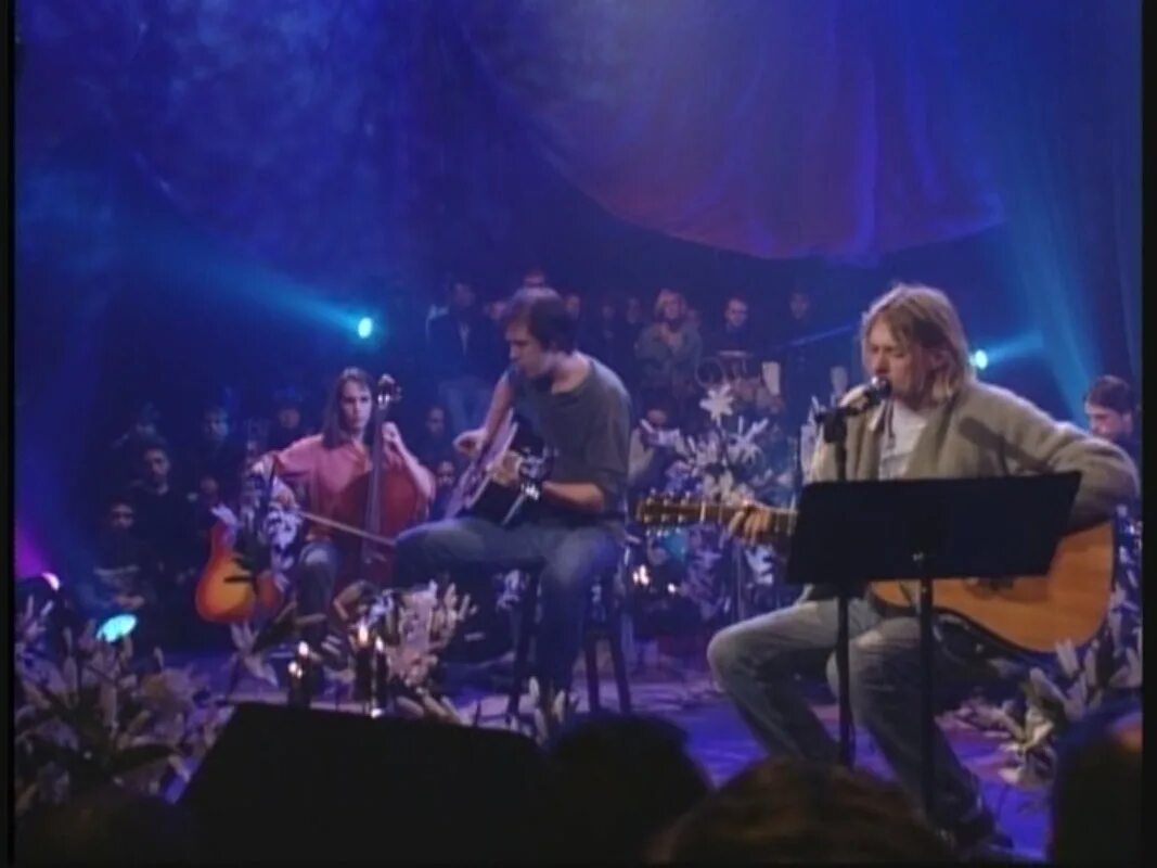 гранж концерт. концерт нирваны 2024. курт кобейн 1992. Nirvana 1990. Nirvana live and loud 1993.