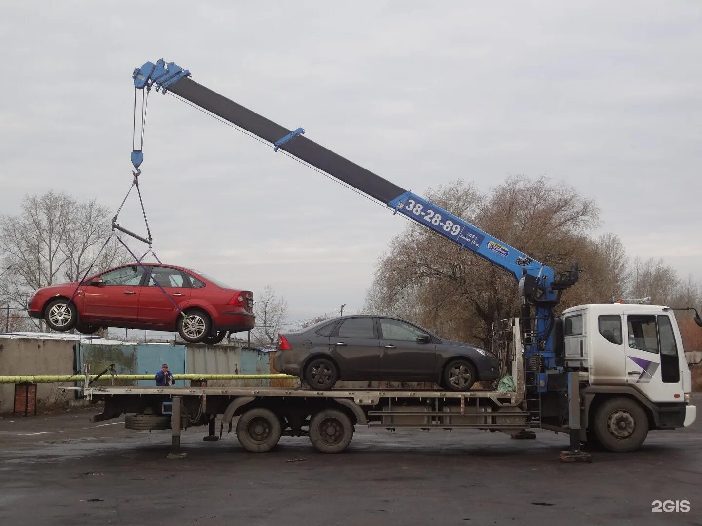 манипулятор для подъема машин. подъемный автокран. автокран. кран либхер 1160-5. кран стреловой «grove gbt 35» грузоподъемностью 35 тонн.