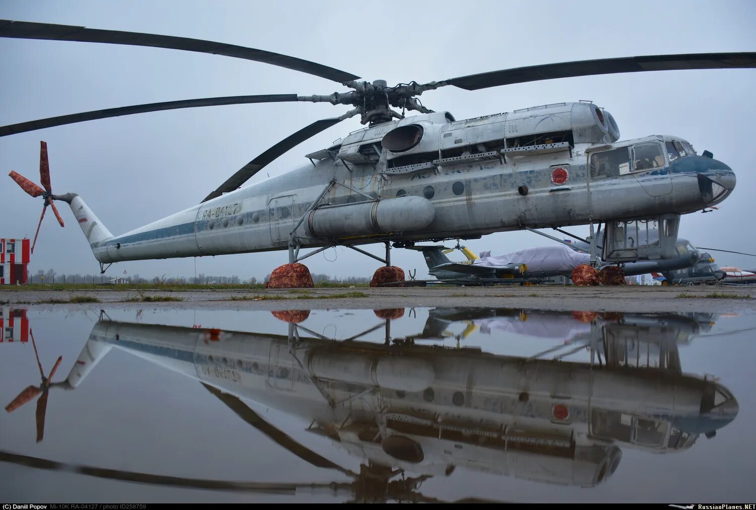 Ми-10 вертолёт. Mil mi 10. Вертолет кран ми-10. Кабина оператора ми-10к. Реал ми 10 про