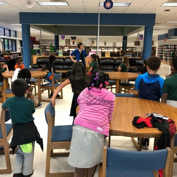 Раскраска дом для детей 3-4 лет. Семья, дом. Олд мэнор хаус. Small middle. Дети школьники.