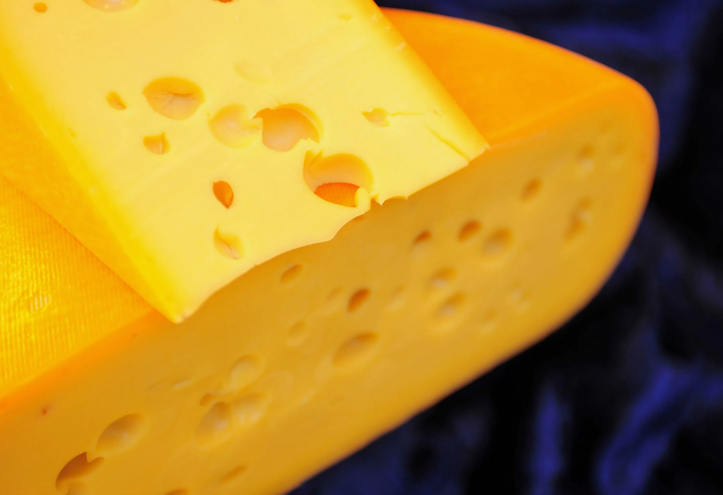 Польза сыра для организма мужчины. Сыр. Полезный сыр. Витаминный сыр. Полезные сыры.