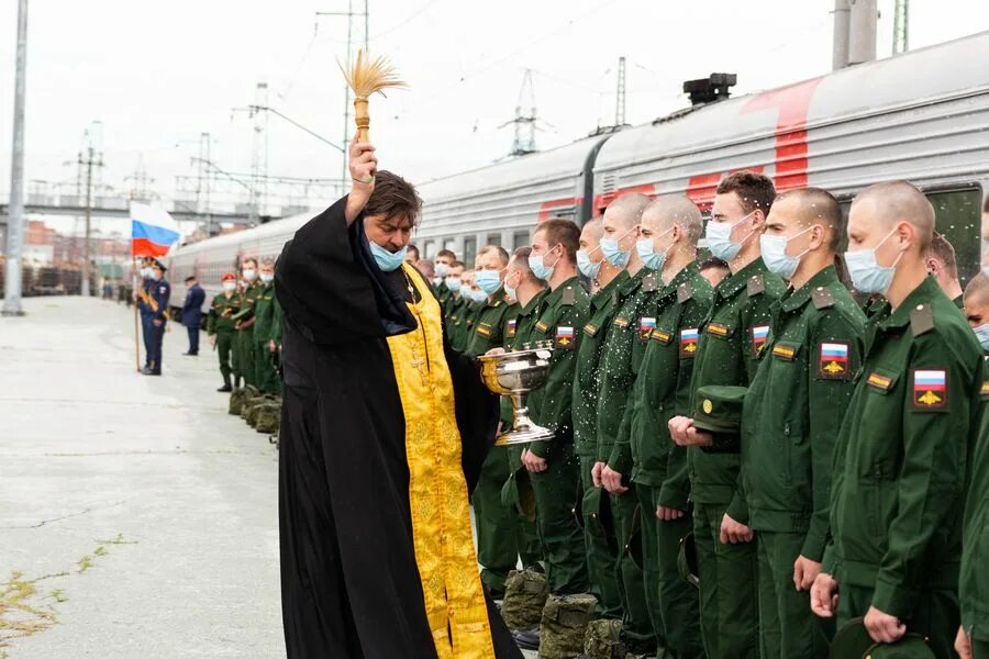 Эшелон призывников. Где служат призывники из ХМАО.