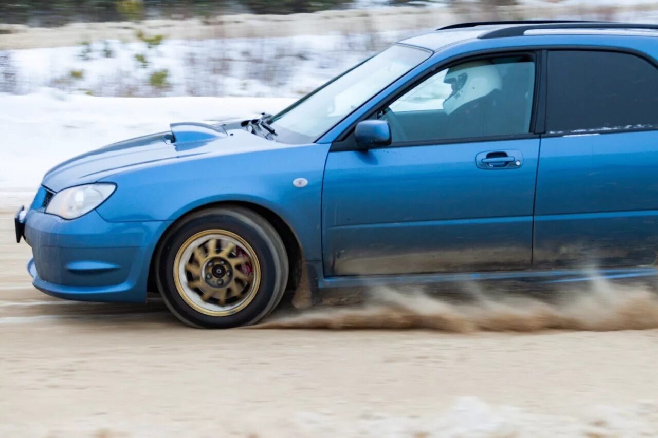 Субару wrx s4. Субару легаси скорость. Subaru speed. Красный субару sti. Subaru brz.