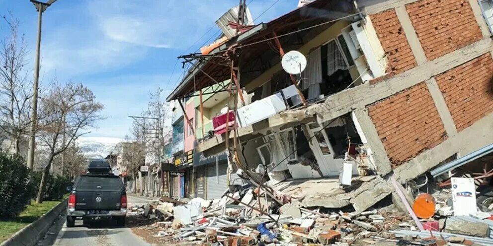 Землетрясение в Турции 2023. Жертвы землетрясения в Турции 2023. Землетрясение в доме.