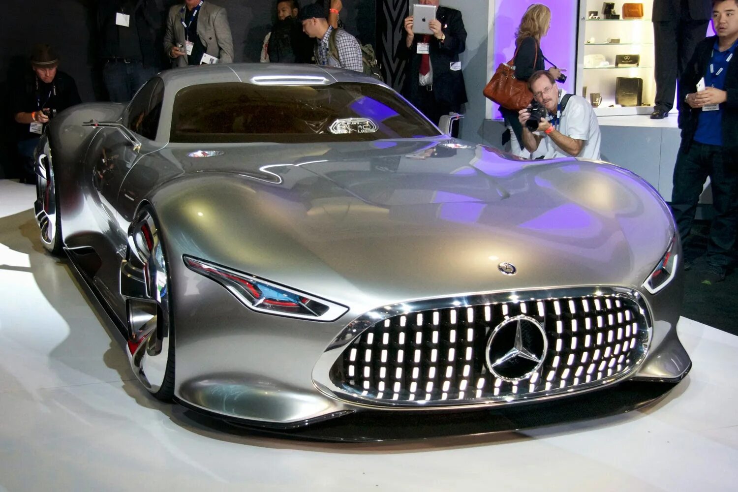 Цена самого дорого автомобиля. Mercedes-Benz AMG Vision Gran Turismo. Мерседес 2020 AMG Vision. AMG Vision Gran Turismo. Mercedes-Benz Vision SLR.