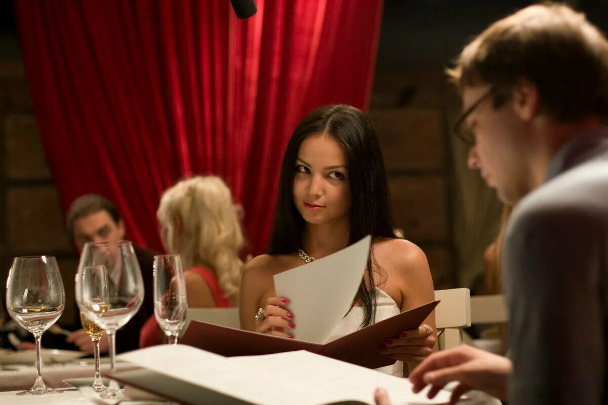 Ирония любви содержание чем закончится. Ирония любви содержание чем закончится. Ирония любви. Ирония любви афиша. Ирония судьбы чадов.