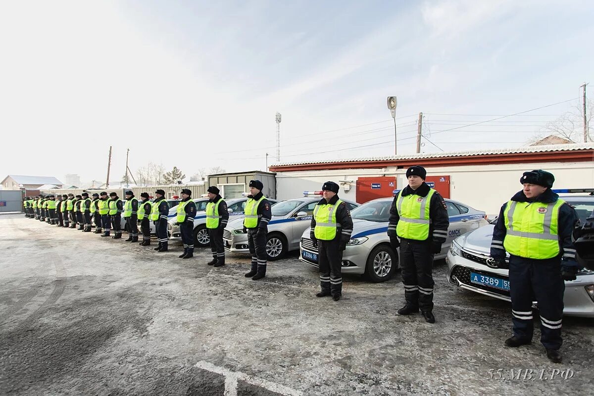 ГАИ Омск. ДПС ГИБДД Омск. Инспекторы ГИБДД Омск. Патрульный автомобиль Омск. Сайт гибдд омской