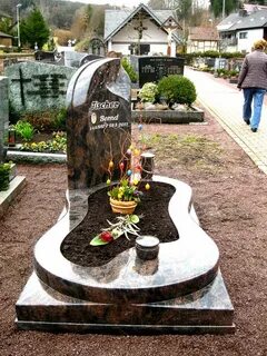 Памятники идеи