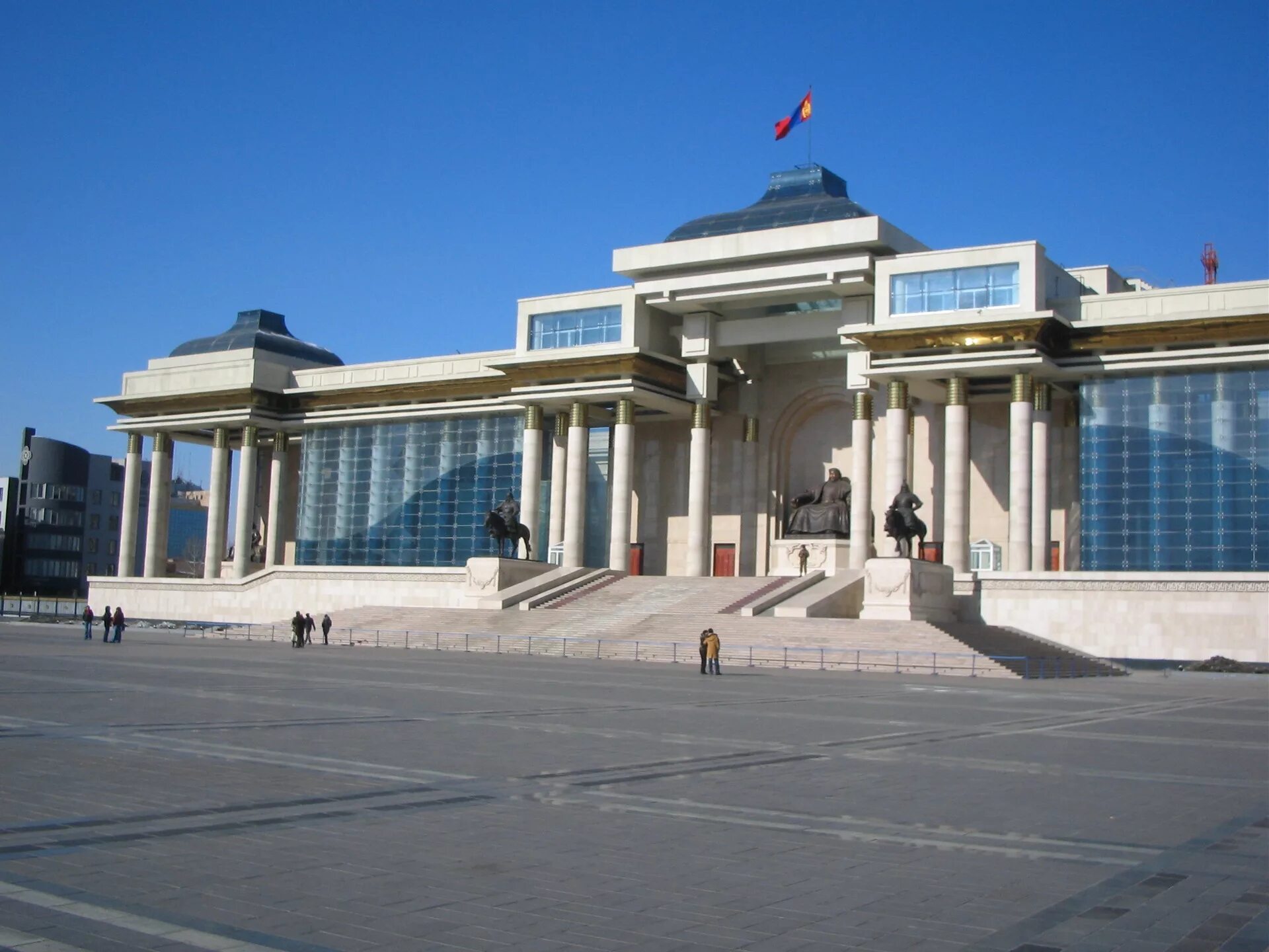 Улан батор университеты. Улан батор. улан батор столица. улан батор архитектура. монголия город улан батор.