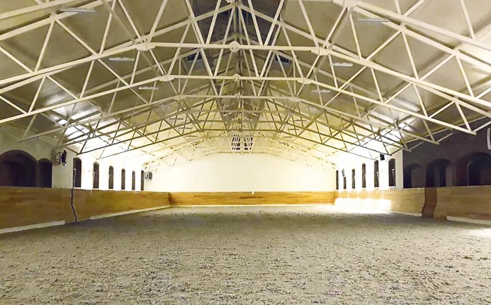 Кск воронцово манеж. Кск глэдис воронино. Кск южный манеж. Казань конный манеж футбольный. Кск дачный манеж.