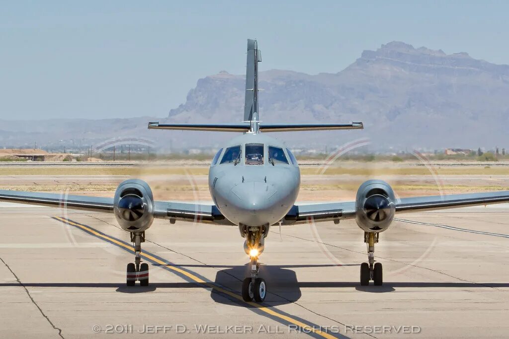 Fairchild c-26 Metroliner. Fairchild c-26d Metro 23. A-26 C самолет. Самолет c 45 Navigator.