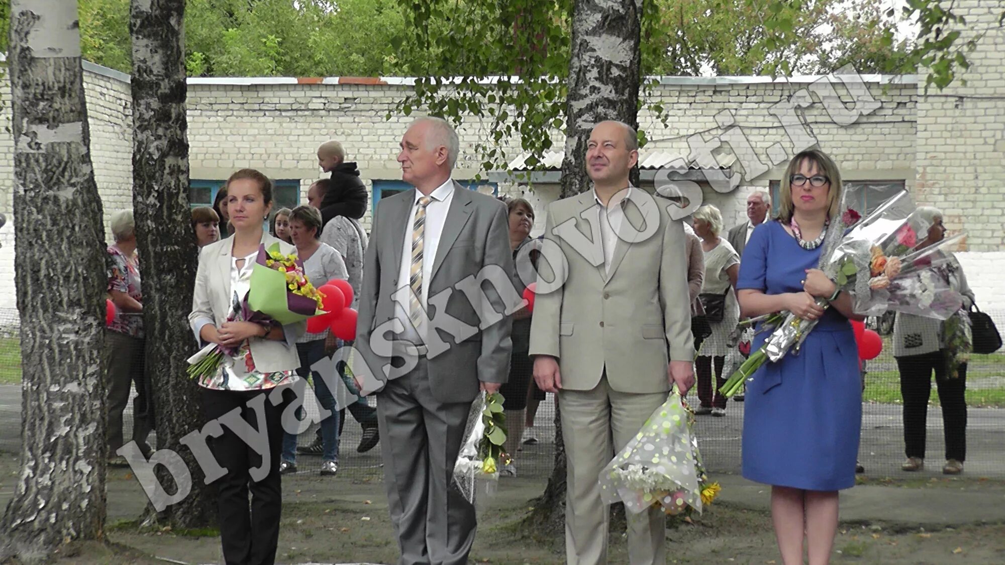 Новозыбков школа 2. Школа 4 новозыбков. Город новозыбков школа 3. Гимназия новозыбков. Школы новозыбков.