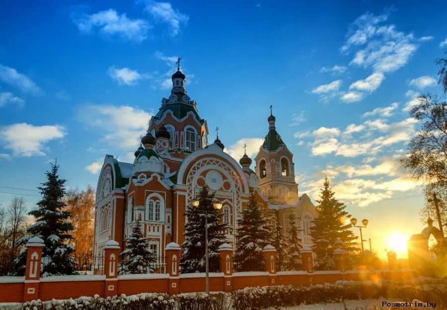 Церковь троицы живоначальной, йошкар-ола. Храм архангела михаила юрино марий эл. Михайло-архангельский собор юрино. Храм святой троицы марий эл. Йошкар-ола.