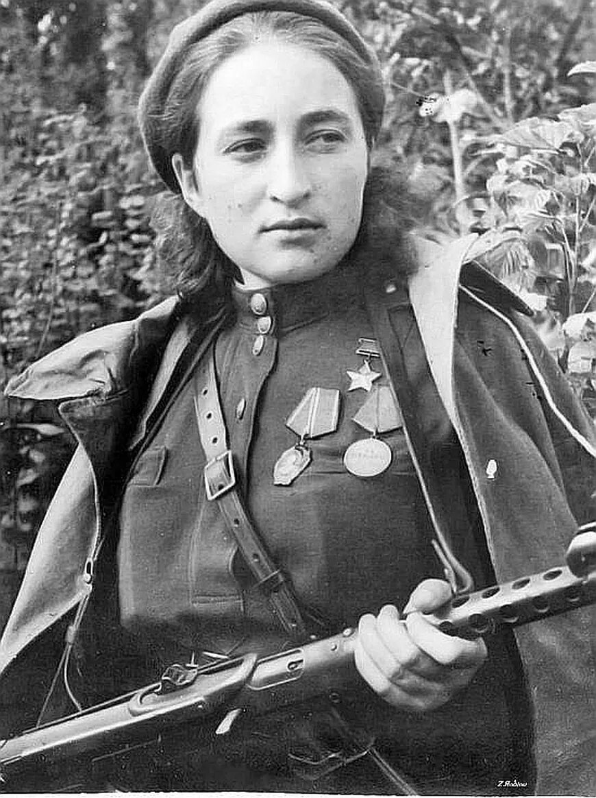 Героини великой отечественной. Героини великой отечественной. Героини великой отечественной. Федутенко летчица. Героини великой отечественной.