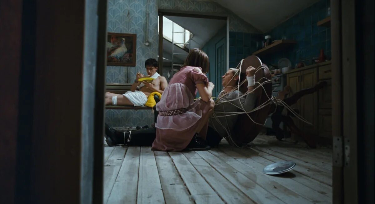 Закрытые пространства сюжет. Закрытые пространства сюжет. Закрытые пространства сюжет. Закрытые пространства сюжет. Закрытые пространства сюжет.