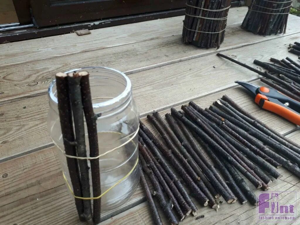 Ваза из бамбуковых палочек. Ваза из веток. Декор из китайских палочек. Поделки из бамбуковых палочек. Вазы из шпажек.