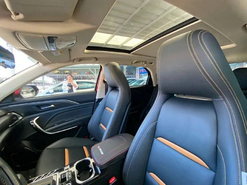 Veles авто. Veles auto. Чанган цс 35 плюс. Captiva 5 premier. Митсубиси ярославль официальный дилер.