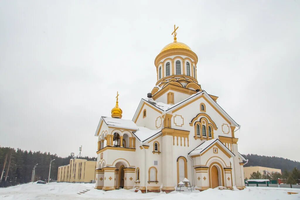 храм георгия победоносца г. храм георгия победоносца микрорайон биатлон. храм георгия победоносца ижевск. храм георгия победоносца ижевск. священнослужители храма георгия победоносца ижевск.