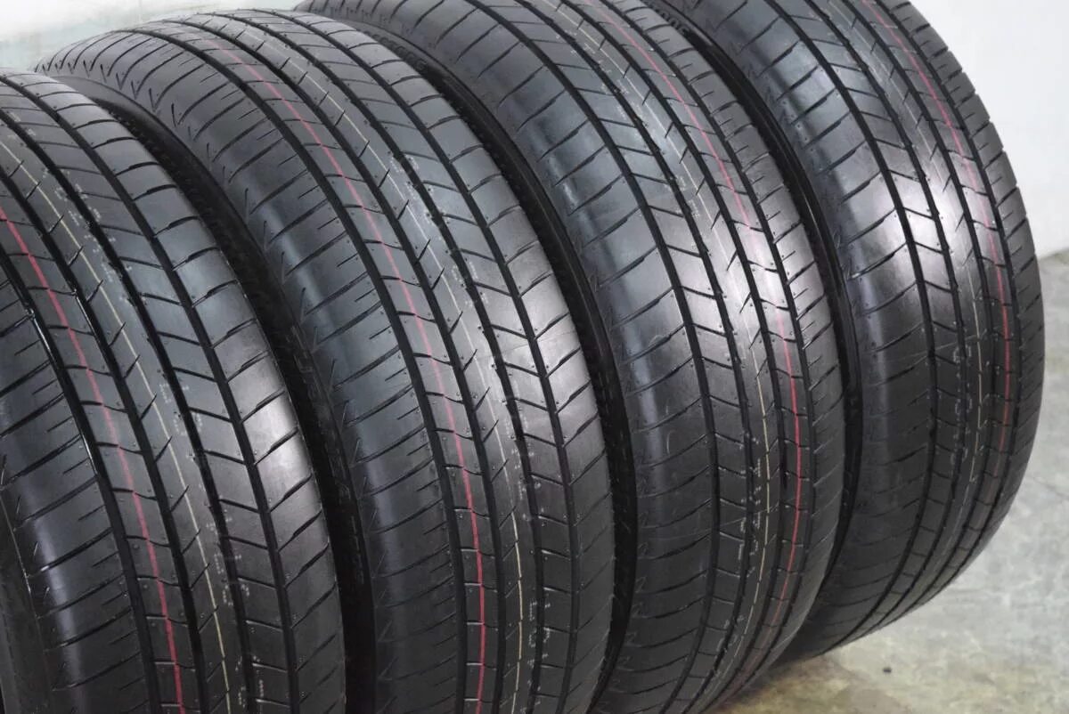 Шины Bridgestone Turanza t005. Bridgestone Turanza t005 215/55 r17. Бричстоун Туранза т 005. Bridgestone Turanza t005 RUNFLAT. Bridgestone turanza t005 r16 купить