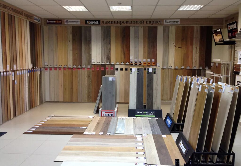 Интернет напольных покрытий. Напольное покрытие ламинат. Напольные покрытия. Линолеум ламинат. Интернет напольных покрытий.