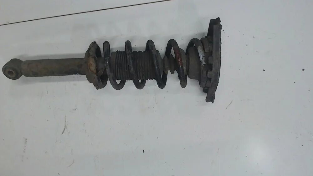 Задние амортизаторы ниссан альмера н16. Задние амортизаторы ниссан альмера н16. Задние амортизаторы nissan almera classic. Амортизатор задний ниссан альмера n16 комплект. Стойка ниссан альмера н16.