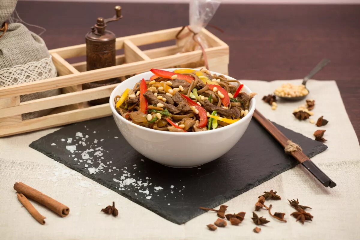 Острота том яма. Острота том яма. Суп "tom yum (том ям)" (400 г). Вьетнамская лапша фо бо. Острота том яма.