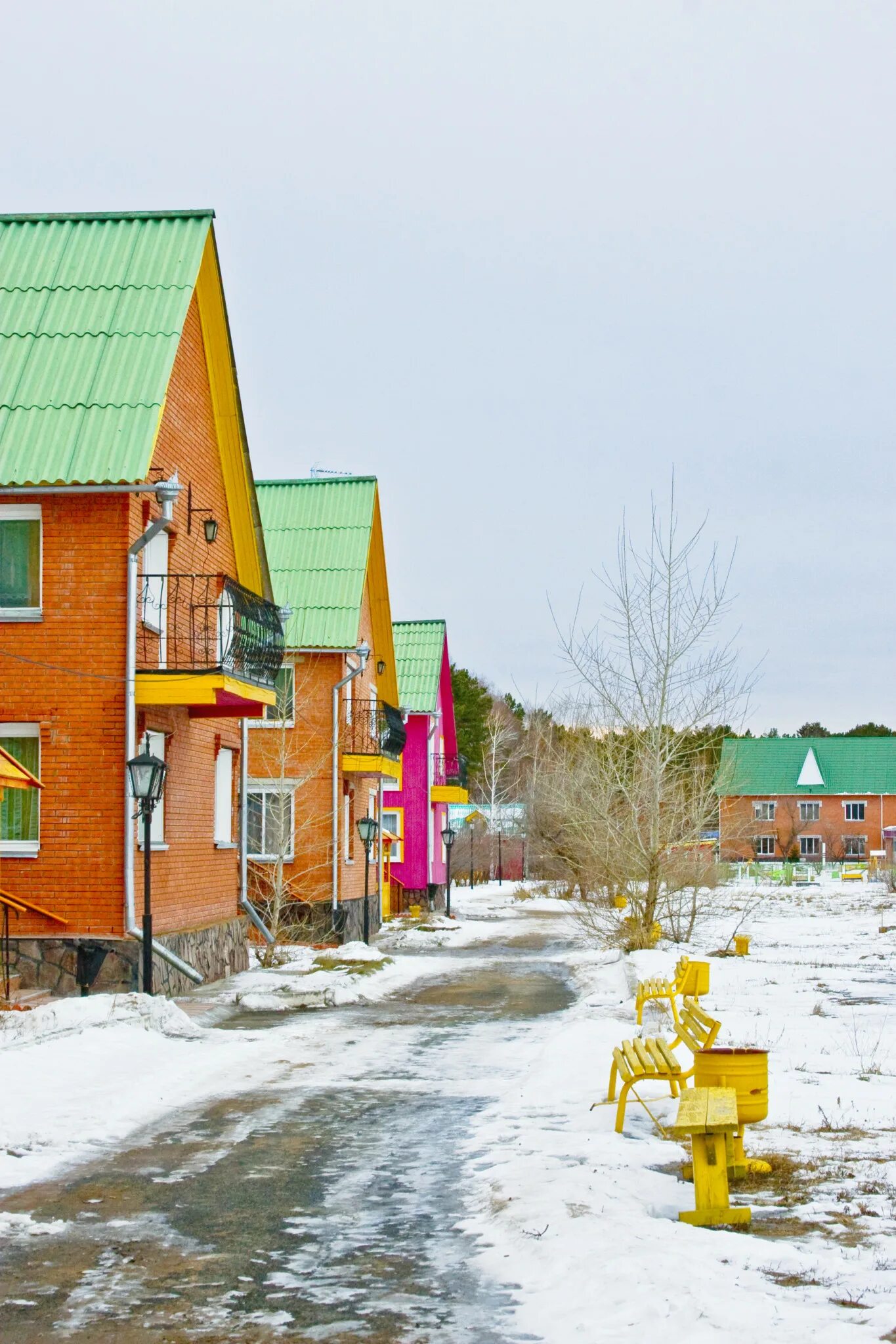 Тагарское озеро санаторий. Озеро Тагарское Минусинск. Санаторий Сосновый Бор озеро Тагарское. Озеро Тагарское Минусинск санаторий. Санаторий Сосновый Бор озеро Тагарское Красноярский край.