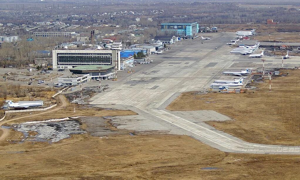 Сколько аэропортов в хабаровске. Международный аэропорт Хабаровск. Новый аэропорт г Хабаровска. Международный терминал Хабаровского аэропорта. Аэровокзал Хабаровск.