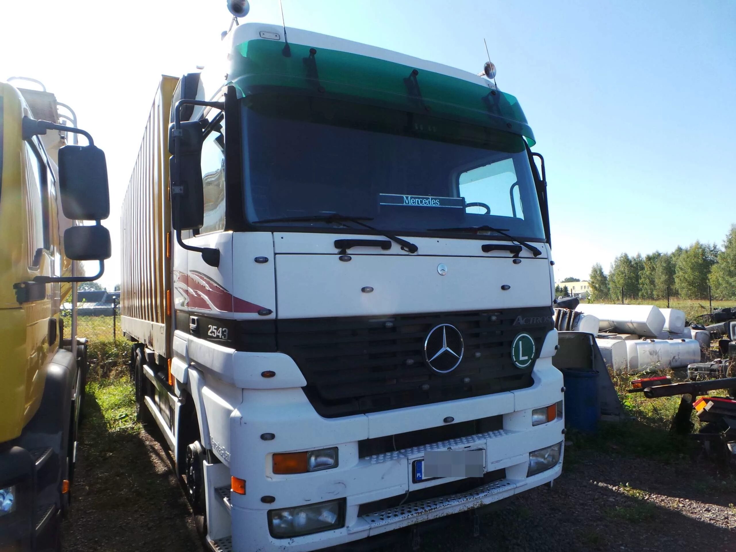 Кабина Mercedes Actros mp1. Кабина Актрос mp1. Кабина Мерседес Актрос мп1. Кабина Актрос мп2. Мерседес актрос кабина купить